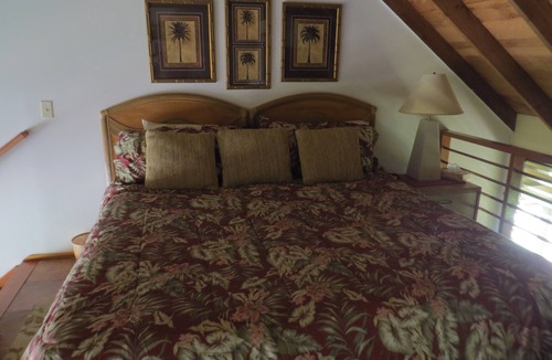 Maunaloa Resort | Molokai, Secluded Oceanfront Condo - Kaluakoi, Kepuhi Beach
