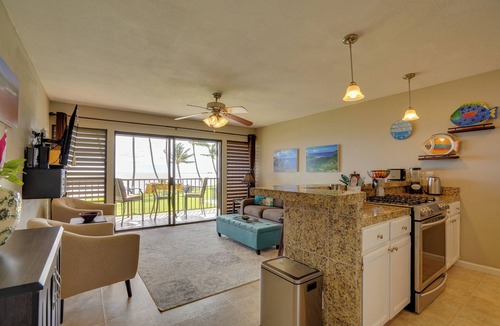 Kaunakakai Condo | Molokai Shores Resort Condo w/Pool & Views!