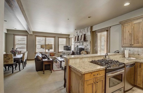 Deer Valley House | Mont Cervin #22 by Avantstay Luxury Ski in Ski out Home in Park City!