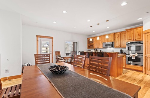 Bear Hollow Village House | Moose Mgmt at Bear Hollow 5614: Hot Tub-Near Resorts-BBQ-Garage Parking