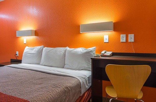 Tucker Hotel | Motel 6 Tucker, GA - Atlanta Northeast