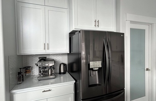 Draper House | Mountain Estate l Spa & Stream by house l Hike, Mountain Bike & Ski mins away