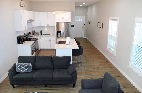 Pittsburgh House | New -Atlanta Gem-Close to Mercedes-Benz (World Cup), World Congress Center & State Farm
