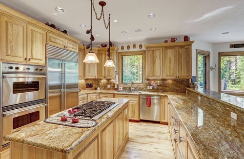 Christie Heights House | NEW Cedar Lodge on Peak 8 | Private Hot Tub, Firepit, Grill & Easy Shuttle Access