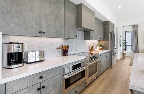 Elysian Heights Villa | NEW! Echo Park Rooftop Retreat, Designer Interiors