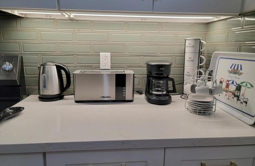 North Hollywood Apartment | New Fully Furnished Guest House 1Br 1Bath -Min 30 days
