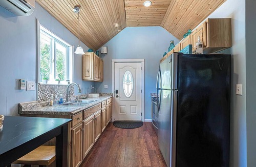 North East House | NEW! Lake Cottage Getaway | Beach Access + Pets OK | South Cottage