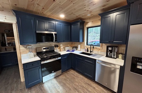 Galeton Cabin | New Mountain Cabin, dark skies, and great views!