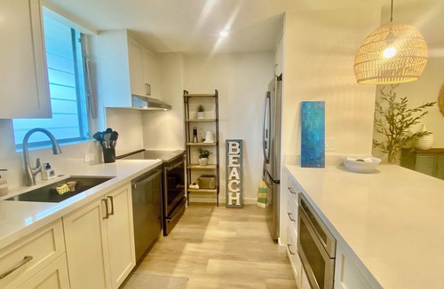 Honolulu Condo | Newer to CS rental market! Completely redone w/quality finishes & furnishings.