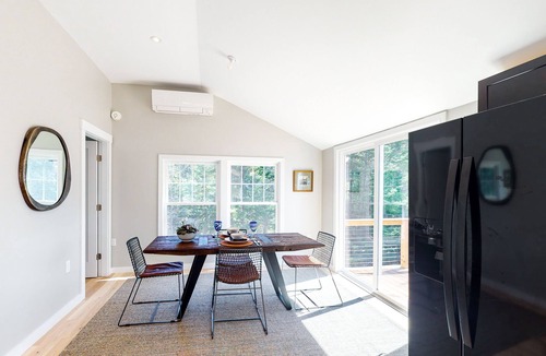 Waldoboro Apartment | Newly-built waterfront home with fast WiFi, furnished deck, & washer/dryer