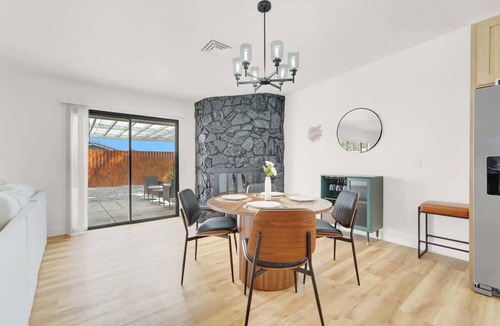 Spring Valley House | Newly Renovated 3BR w/Arcade Machine + Parking