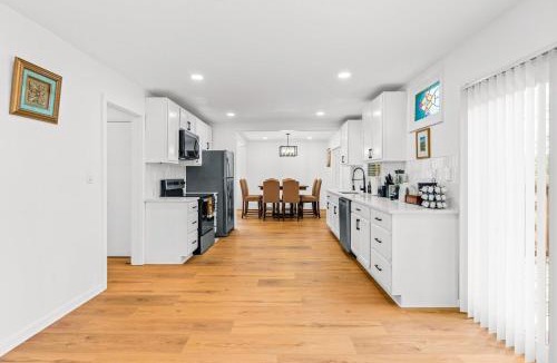 Smyrna House | Newly Renovated 4BR Home with Game Room Near Truist Park & The Battery