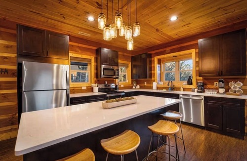Wears Valley Cabin | Newly Renovated! Fresh Design, Pool, Hot Tub, Fishing!