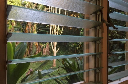 Kapaau House | Newly renovated piece of paradise. Experience Old Hawaii at its best.