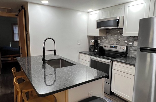 Woodgate House | NEWLY RENOVATED WITH PRIVATE DOCK ON WHITE LAKE