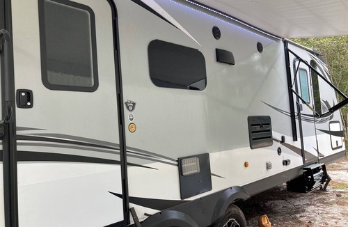 Old Town House | Nice camper in Old Town with fresh water springs all around. WIFI, AC and heat.