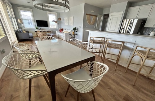Red Fish Cove Condo | "Nomadica"-Modern, Top Floor Beachfront Amazing Views & Beach Access
