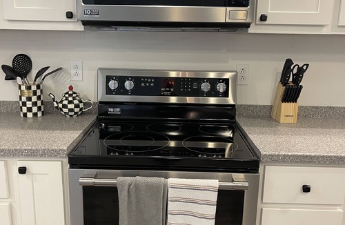 Town of Varick House | Norms Nook: Remodeled Lake House 4 Bed/3 full bath, Pet Friendly!