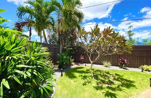 Waialua Apartment | North Shore Country Getaway- steps to the ocean
