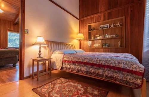 Mokuleia House | North Shore Retreat