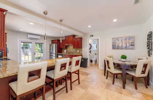 Survey Creek House | Ocean Breeze Getaway