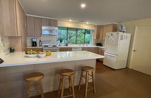 Honaunau-Napoopoo House | Ocean Front Home with Pool and Spectacular Views