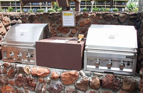 Maunaloa Apartment | Oceanfront Condo w/ Lanai, WiFi, Shared Pool/Grills - Steps to Kepuhi Beach!