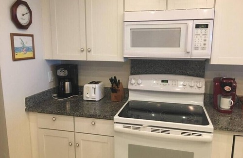 Melbourne Beach Condo | Oceanfront-Spectacular-Newly Furnished-Beautiful—Surf-side ambience-safe+secure!