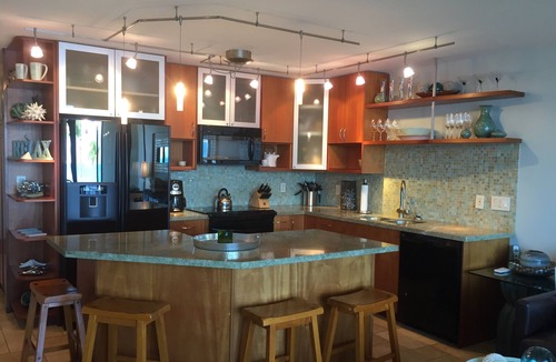 Maalaea Condo | OCEANFRONT Spectacular Condo - Breathtaking Ocean Views and 60ft From the Water!