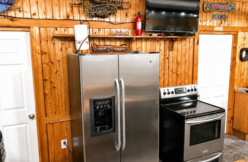 Sullivan Apartment | OCEANFRONT - Taunton Bay Escape with 2 Apts & Cottage - sleeps up to 13 people!