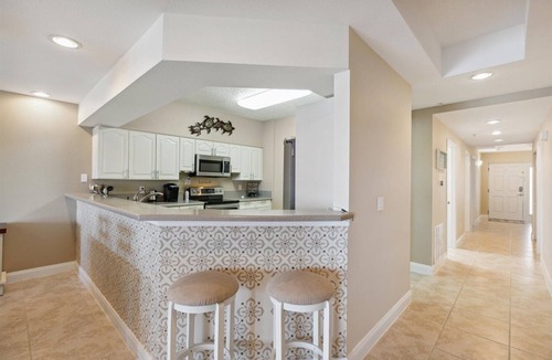 Avon By The Sea Condo | Oceanside Monthly Stay by Cocoa Beach Pier W/Heated Pool and Hot Tub 🌴