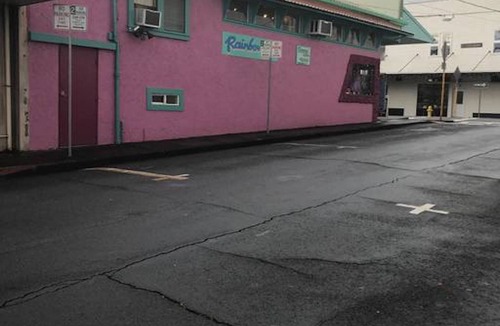 Hilo Apartment | one bedroom Loft Apartment in the heart of Downtown Hilo