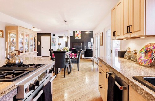 Westside House | Open layout with views, jacuzzi tub