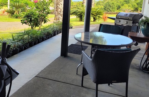 Papaikou House | Orchid Unit-Adult Only-Prvt Entry&Bathroom-King bed-A/C Option