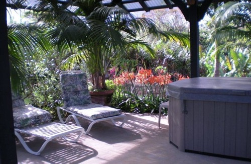 Papaikou House | Orchid Unit-Adult Only-Prvt Entry&Bathroom-King bed-A/C Option