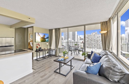 Waikiki Condo | Pacific Monarch - 1 BR - Ocean and City Views!
