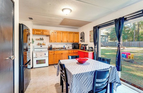 High Springs House | Paddle, Hike & More: Quiet Home in High Springs!