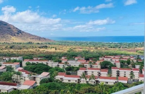 Makaha Apartment | Paradise Found in Makaha, HI! Fully equipped and furnished with all upgrades!
