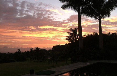 Honomu Cottage | Paradise on park like estate with beautiful ocean and mountain view