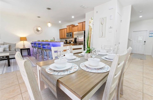Bay Lake Villa | Paradise Palms Resort/PS5/Private South Facing Pool/10 Mins Disney/Lagoon pool