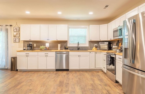 Rutland House | Peaceful 5-Acre Ranch Near Ark Encounter : No Stairs - Brand New