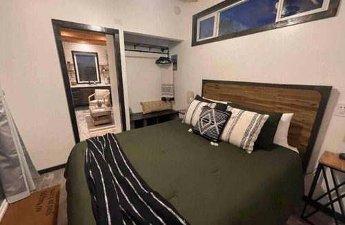 Escondido Other | Peaceful new Tiny Home on farm, steps to wineries!