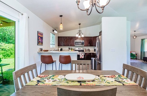 Keaau Apartment | Peaceful Petfriendly Paradise Home | with A/C