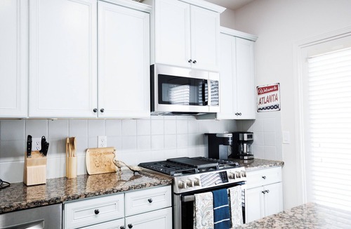 Home Park House | Perfect 3-bedroom townhome in Atlantic Station!