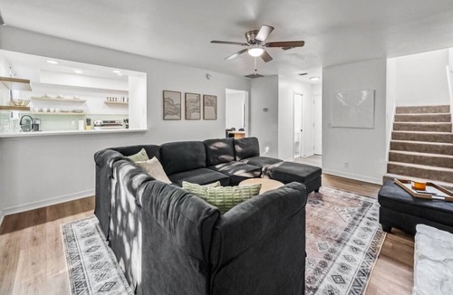 Jacksonville House | Pet-Friendly Retreat near Shops and Eats
