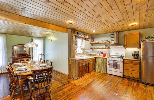 Pocono Pines House | Pet-Friendly Ski, Swim & Relax Poconos Getaway