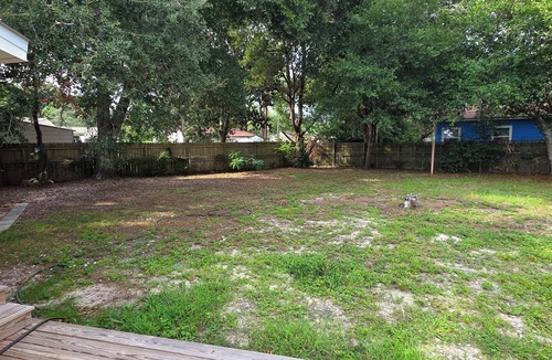 Fort Walton Beach House | pet friendly mid-century cottage near beaches