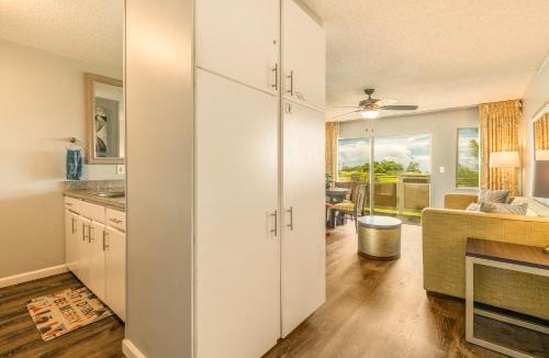 Wailua House | Plantation Hale w/pool next to Coconut Marketplace in Kapaa (J15)