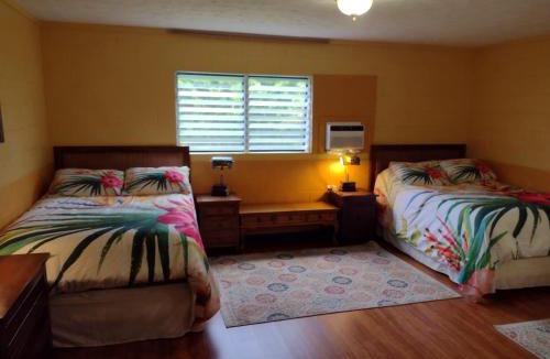 Keaau House | Pohaku Place - 3000 sqft of tropical charm spa