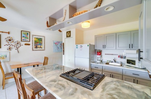 Kaunakakai Condo | Pool Access: Ocean-View Molokai Shores Condo!